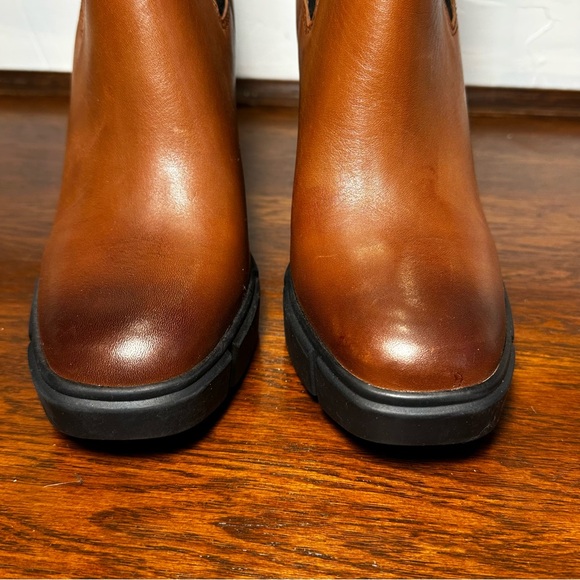 Steve Madden Revised Cognac Leather Platform Heeled Chelsea Boots Size 9 - Picture 5 of 12